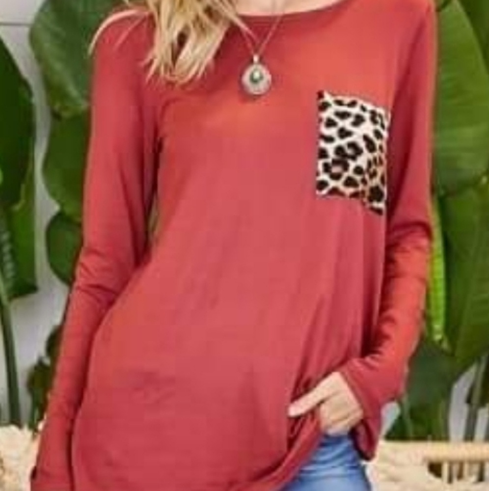 Rust Color Top, Leopard pocket